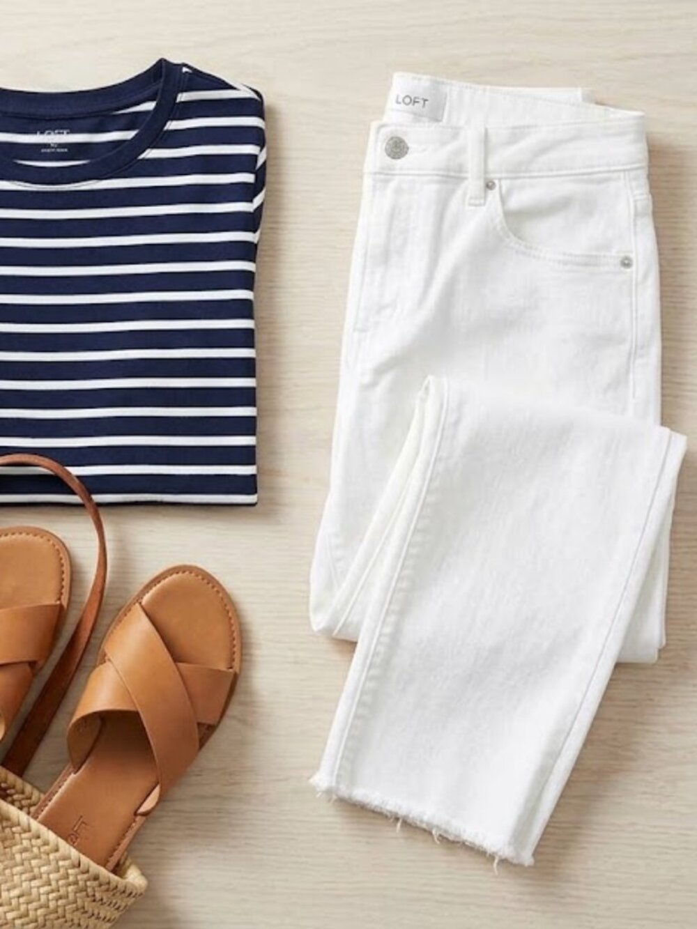 LOFT White Raw Hem Ankle Jeans Size 8 Mid Rise Stretch Crop